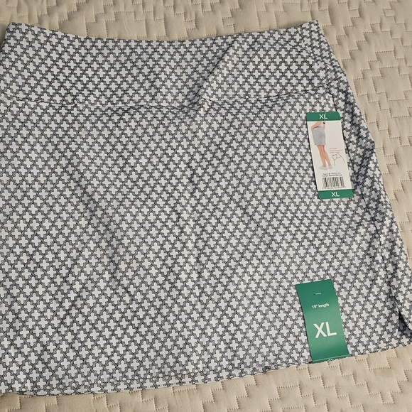 Ladies' Tummy Control Skort - Picture 4 of 4